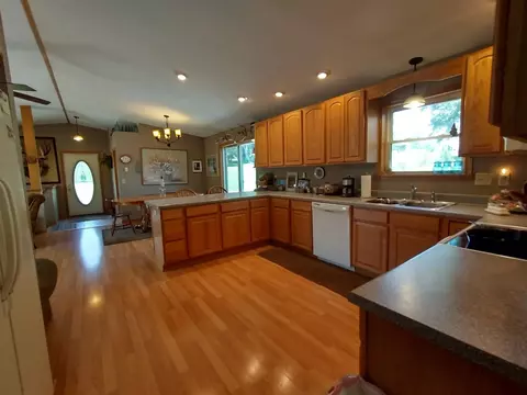 2127 Hawthorne Dr, Lake Summerset, IL 61019 photo 7