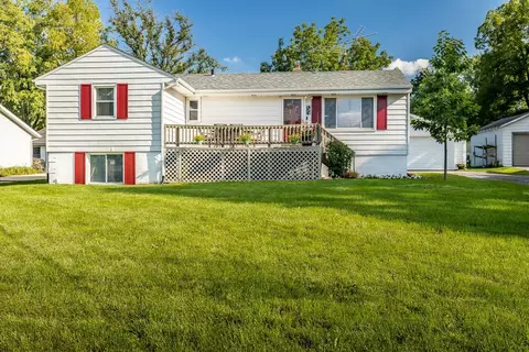 3672 Renfro Rd, Cherry Valley, IL 61016 photo 1