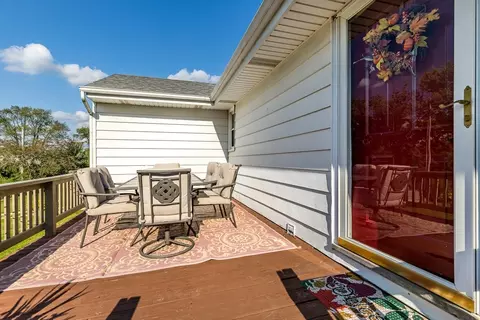 3672 Renfro Rd, Cherry Valley, IL 61016 photo 3