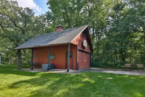 548 E Azalea Ter, Beloit, WI 53511 photo 4