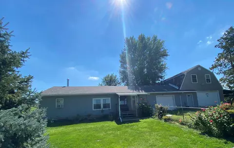 16286 Cut Off, Mount Carroll, IL 61053