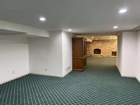 1300 Sylvan Ct, Freeport, IL 61032 photo 37