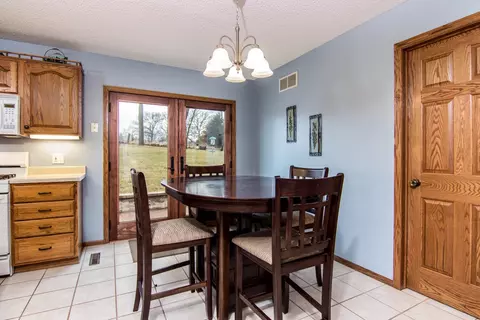 355 Corkhill Ct, Lake Summerset, IL 61019 photo 18