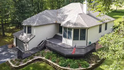 355 Corkhill Ct, Lake Summerset, IL 61019 photo 5