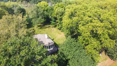 355 Corkhill Ct, Lake Summerset, IL 61019 photo 2