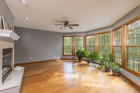355 Corkhill Ct, Lake Summerset, IL 61019 photo 9