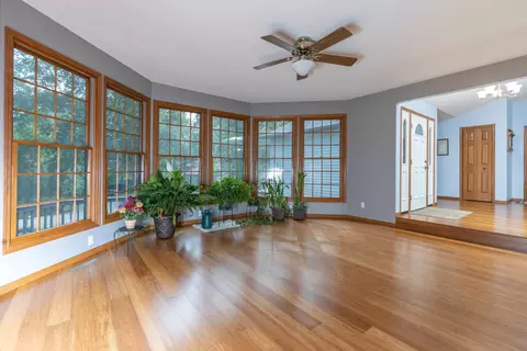 355 Corkhill Ct, Lake Summerset, IL 61019 photo 10