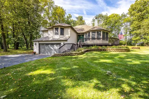 355 Corkhill Ct, Lake Summerset, IL 61019 photo 1
