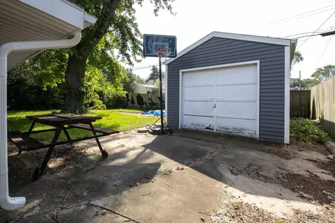 809 E Riverside Blvd, Loves Park, IL 61111 photo 29