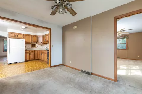 809 E Riverside Blvd, Loves Park, IL 61111 photo 5