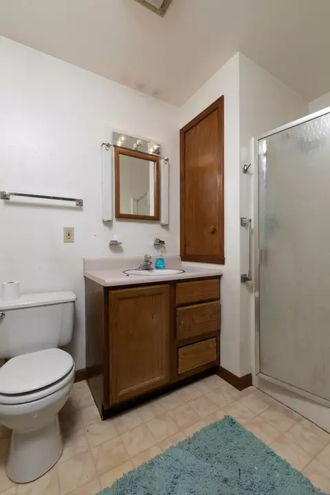 809 E Riverside Blvd, Loves Park, IL 61111 photo 12