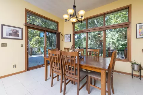6596 Lindbloom Ln, Cherry Valley, IL 61016 photo 8