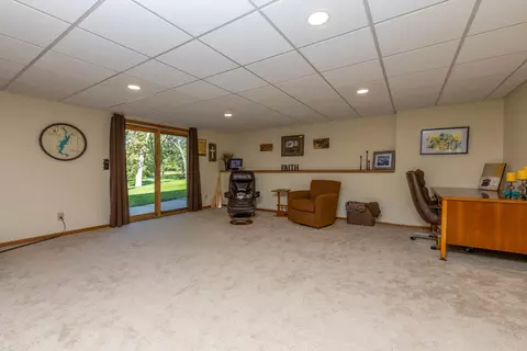 6596 Lindbloom Ln, Cherry Valley, IL 61016 photo 29