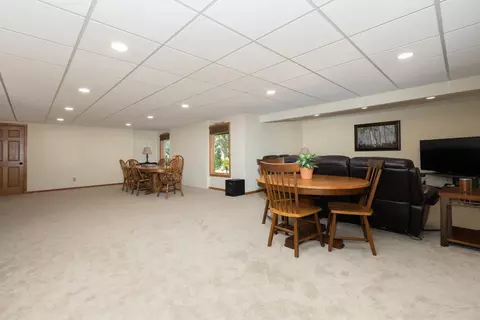 6596 Lindbloom Ln, Cherry Valley, IL 61016 photo 28