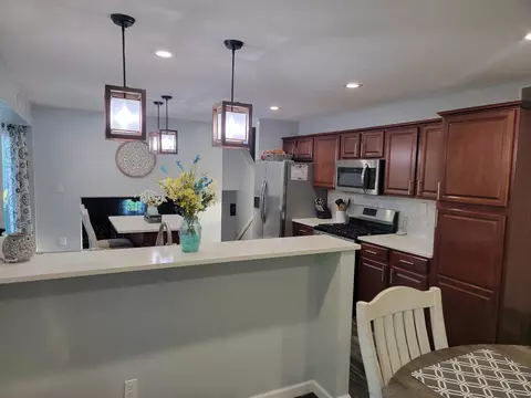 9760 Applegate Dr, Roscoe, IL 61073 photo 8