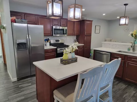 9760 Applegate Dr, Roscoe, IL 61073 photo 7