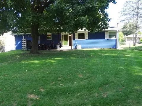 1818 Ridge Dr, Freeport, IL 61032 photo 10