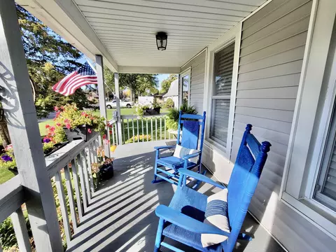 427 E 4th St, Byron, IL 61010 photo 5