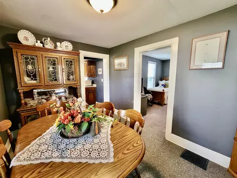 427 E 4th St, Byron, IL 61010 photo 9