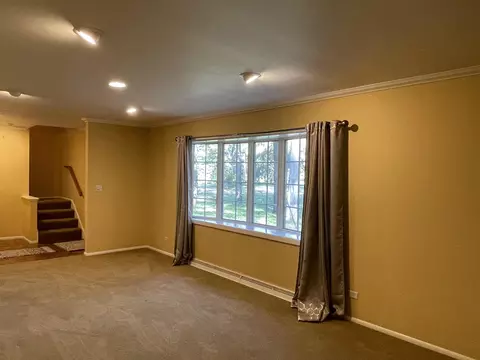 1815 Gladewood, Freeport, IL 61032 photo 4