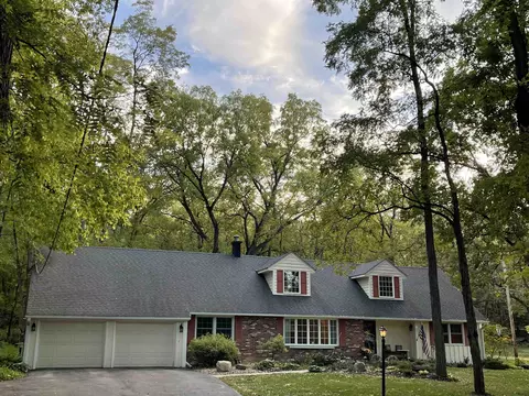 1815 Gladewood, Freeport, IL 61032 photo 22