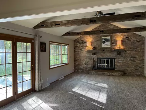 1815 Gladewood, Freeport, IL 61032 photo 9
