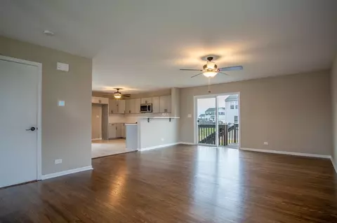 3044 E 6th St, Belvidere, IL 61008 photo 8