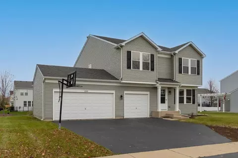 3044 E 6th St, Belvidere, IL 61008 photo 2