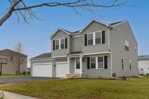 3044 E 6th St, Belvidere, IL 61008 photo 1