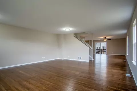 3044 E 6th St, Belvidere, IL 61008 photo 6