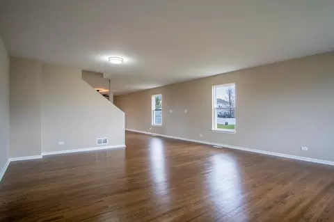 3044 E 6th St, Belvidere, IL 61008 photo 5