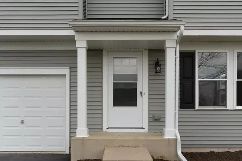 3044 E 6th St, Belvidere, IL 61008 photo 4