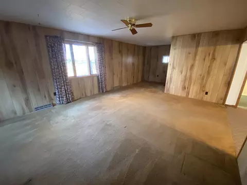 518 N Broad St, Lanark, IL 61046 photo 12