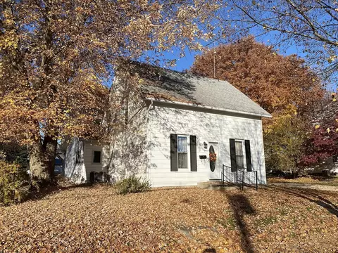 518 N Broad St, Lanark, IL 61046 photo 1
