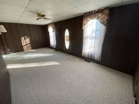 518 N Broad St, Lanark, IL 61046 photo 21
