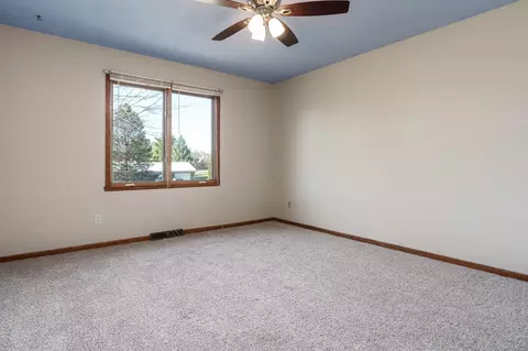 9287 Winterfield Ln, Roscoe, IL 61073 photo 39