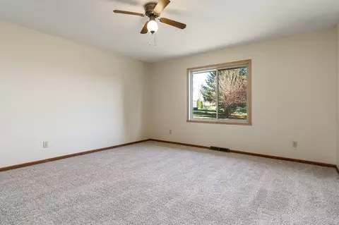 9287 Winterfield Ln, Roscoe, IL 61073 photo 44