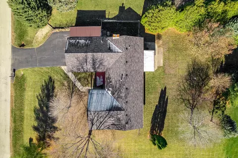 9287 Winterfield Ln, Roscoe, IL 61073 photo 7
