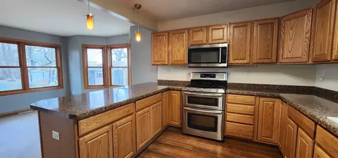 824 E Jackson St, Belvidere, IL 61008 photo 8