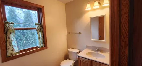 824 E Jackson St, Belvidere, IL 61008 photo 18