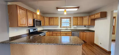 824 E Jackson St, Belvidere, IL 61008 photo 10