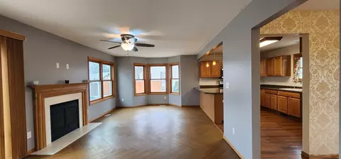 824 E Jackson St, Belvidere, IL 61008 photo 13