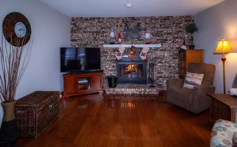 3982 Montclair Rd, Roscoe, IL 61073 photo 10