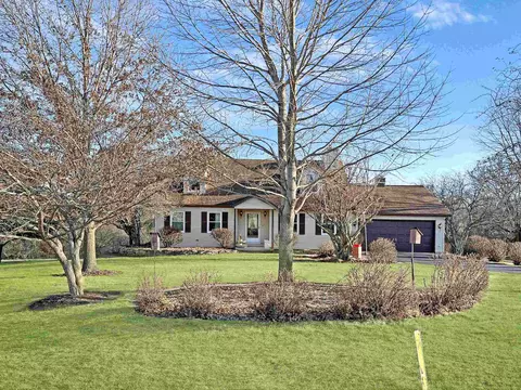 17-104 Hidden Cv, Lanark, IL 61046