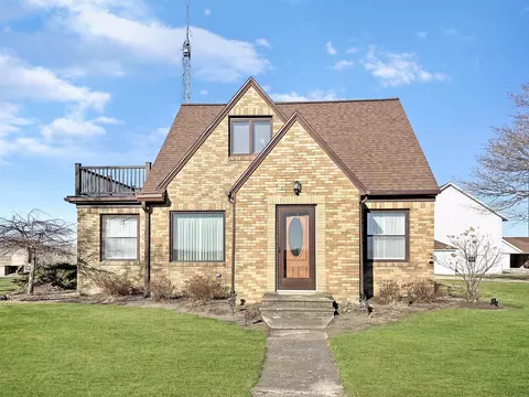 17256 W Il Rt 72, Shannon, IL 61078