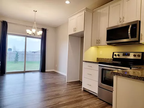 3041 S Bartells Dr, Beloit, WI 53511 photo 17