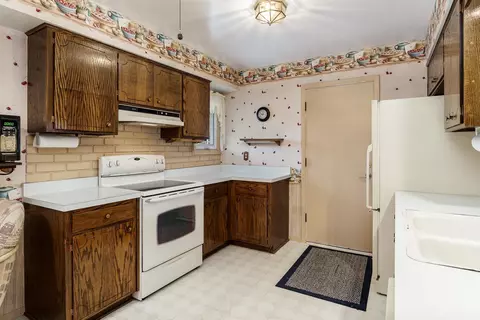 315 E 10th St, Pecatonica, IL 61063 photo 13