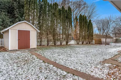 315 E 10th St, Pecatonica, IL 61063 photo 44