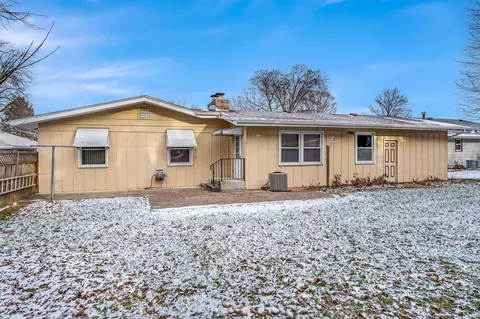 315 E 10th St, Pecatonica, IL 61063 photo 41