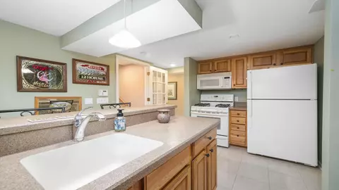9074 Forest Ridge Dr, Roscoe, IL 61073 photo 26